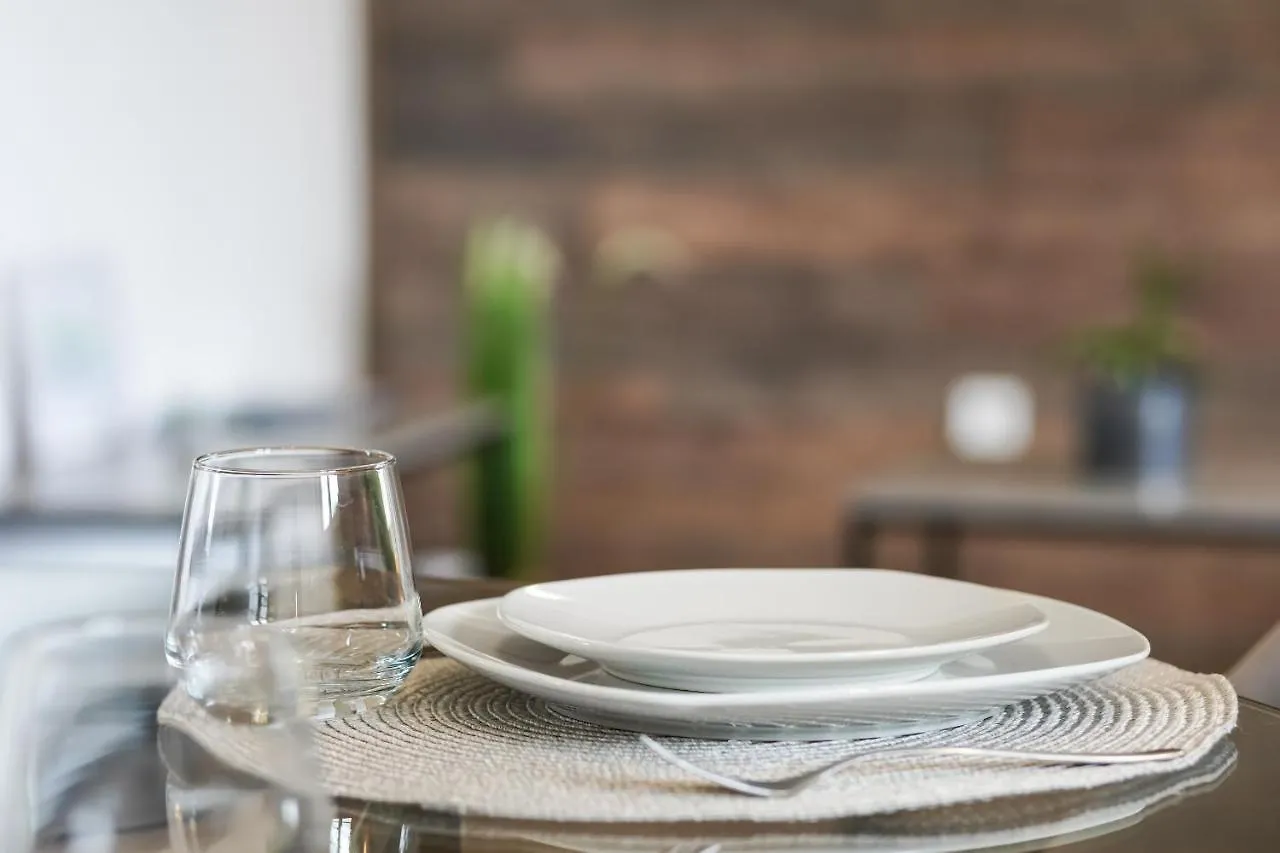 Teona Luxury Apartment With Terrace Sali